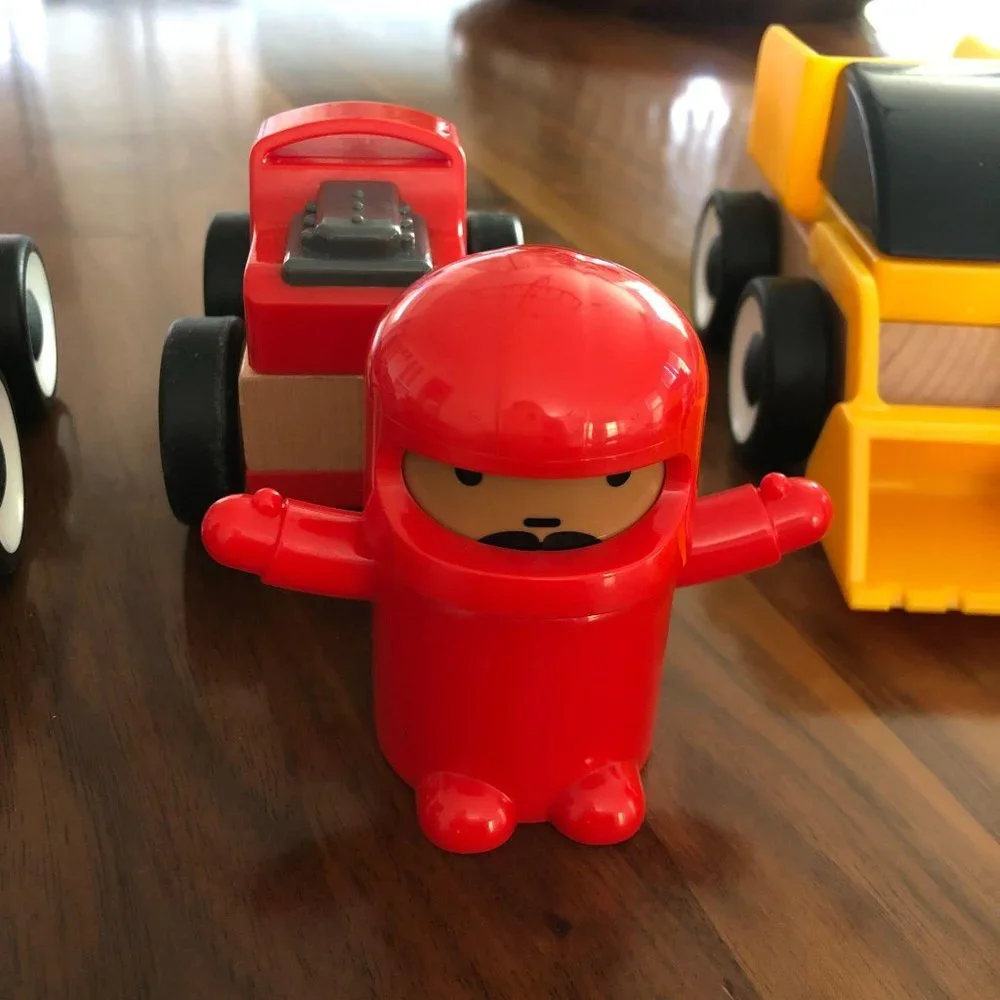 4 Toys Interchangeable Vehicles  5 Interchangeable People Imagination Fine Motor